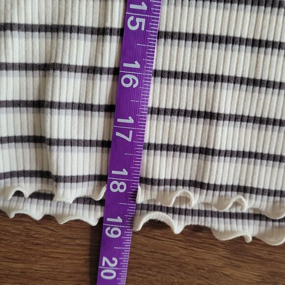 Old Navy Rib Henley Tee Girls Size XL 14-16 Cream Stripe Lettuce Edge Stretch - Picture 11 of 13